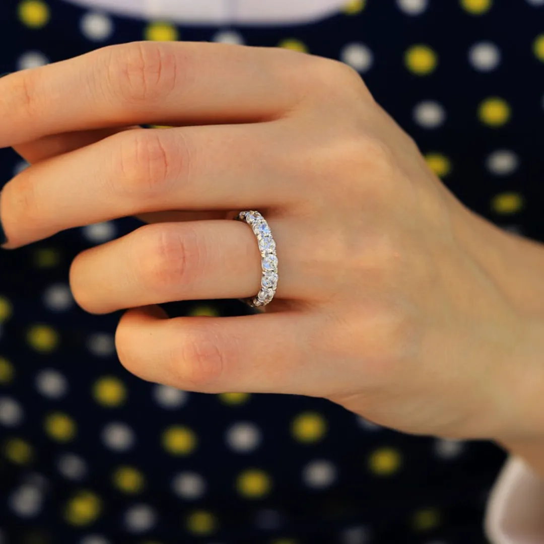 /public/photos/live/Women's Moissanite Wedding Band-1080 (7).webp